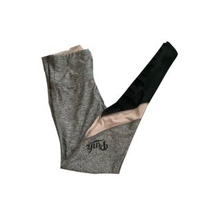 S Victoria’s Secret leggings